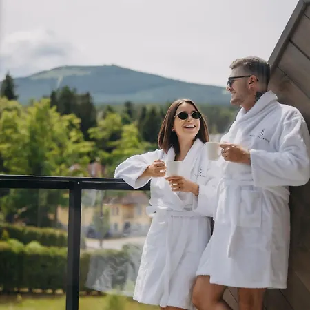 Lägenhetshotell Five Seasons 4*