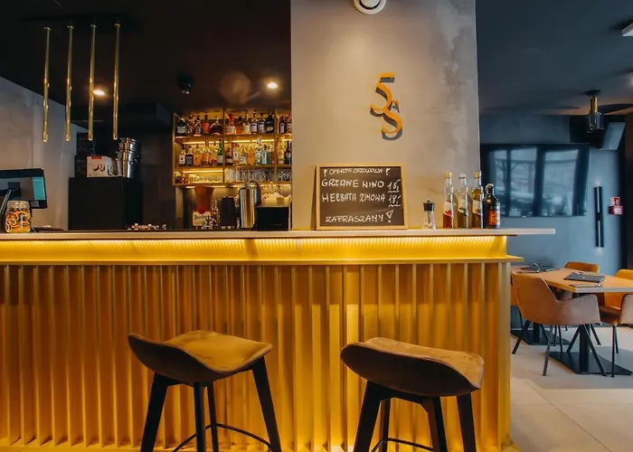 アパートホテル Five Seasons