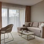 Hotel apartamentowy Five Seasons