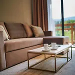 Five Seasons Apart Otel 4*
