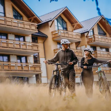 Five Seasons Aparthotel 4*