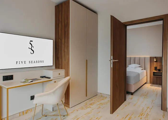 Aparthotel Five Seasons