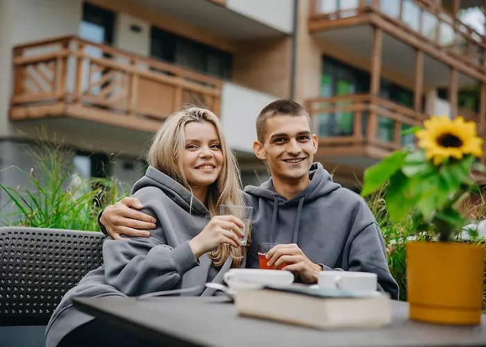 Five Seasons Aparthotel